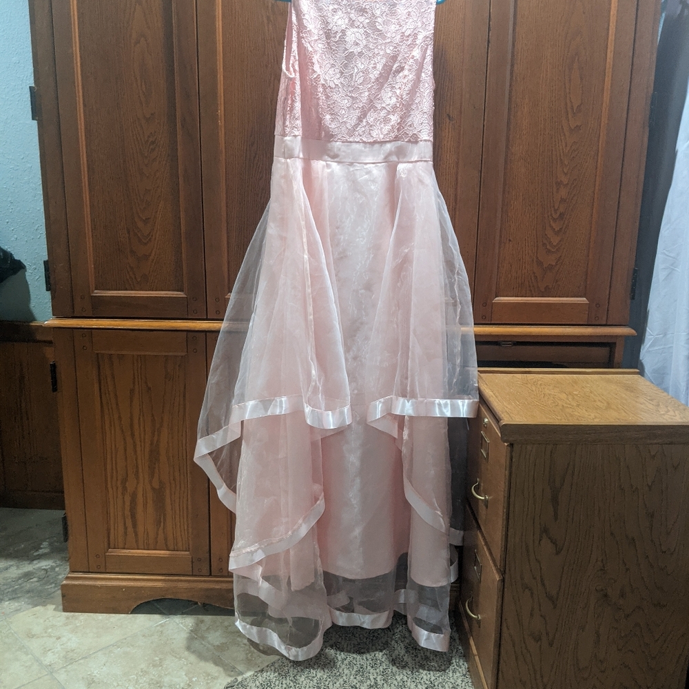 Light pink prom dress v neckline back of the dress